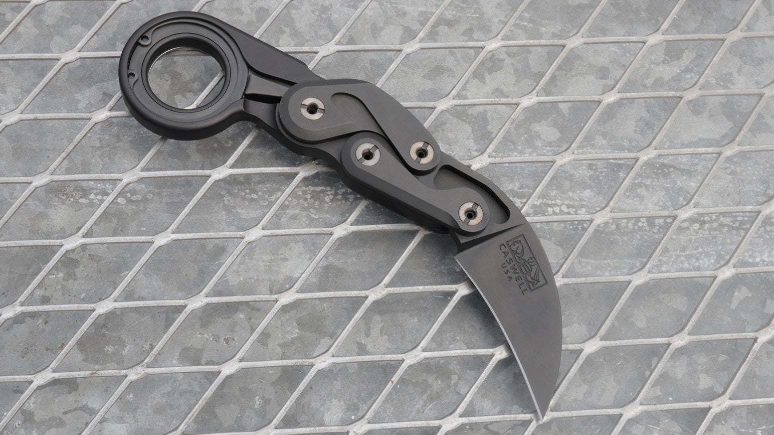 One to Watch: Caswell Morphing Karambit