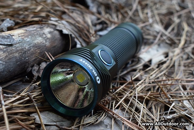Roei uit afvoer Clam Review: Olight R50 Pro Seeker Flashlight - AllOutdoor.com