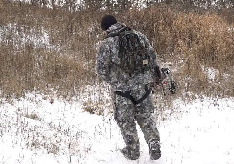 How to Stay Warm on a Tree Stand - AllOutdoor.com