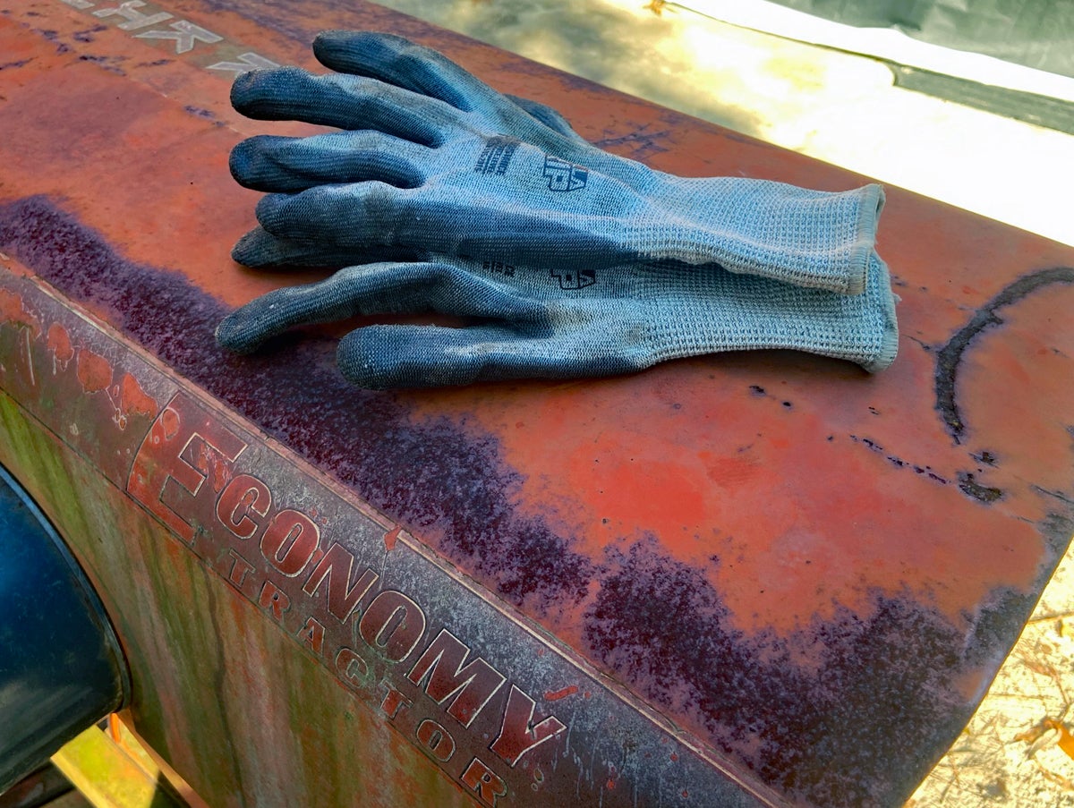 Gorilla Grip Gloves: The Inventive Fishing Gear Review 
