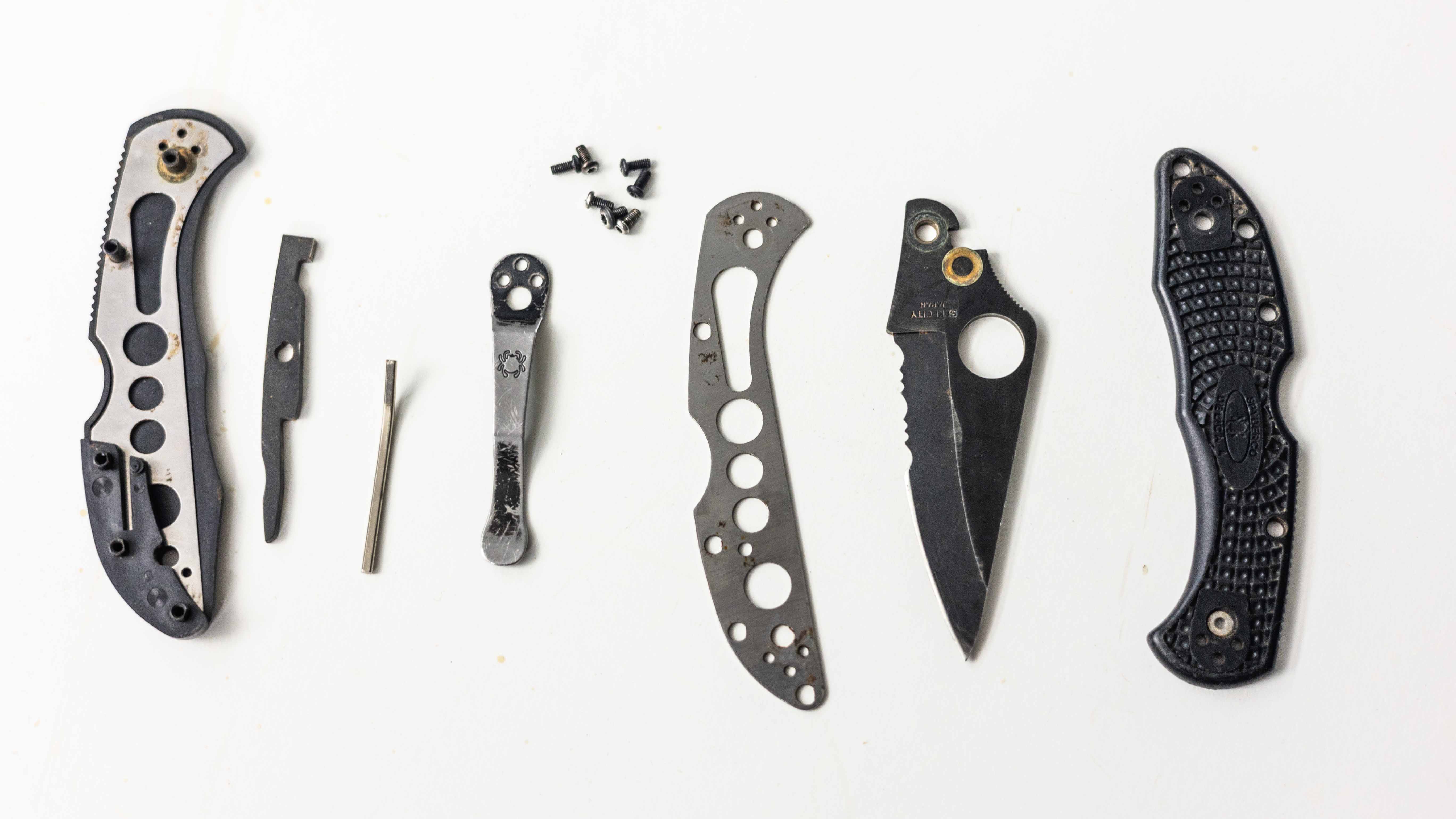 AllOutdoor Review: Spyderco Delica 4 Restoration - "Gas Station Special"