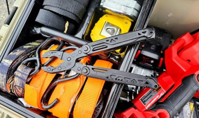 AllOutdoor Review: Gerber Dual-Force Multi-Tool (Black) – Clutch Strength