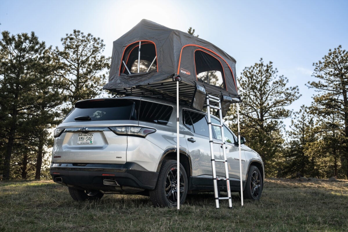 Roofnest Meadowlark XL Rooftop Tent offers 3-Person Spacious Tenting