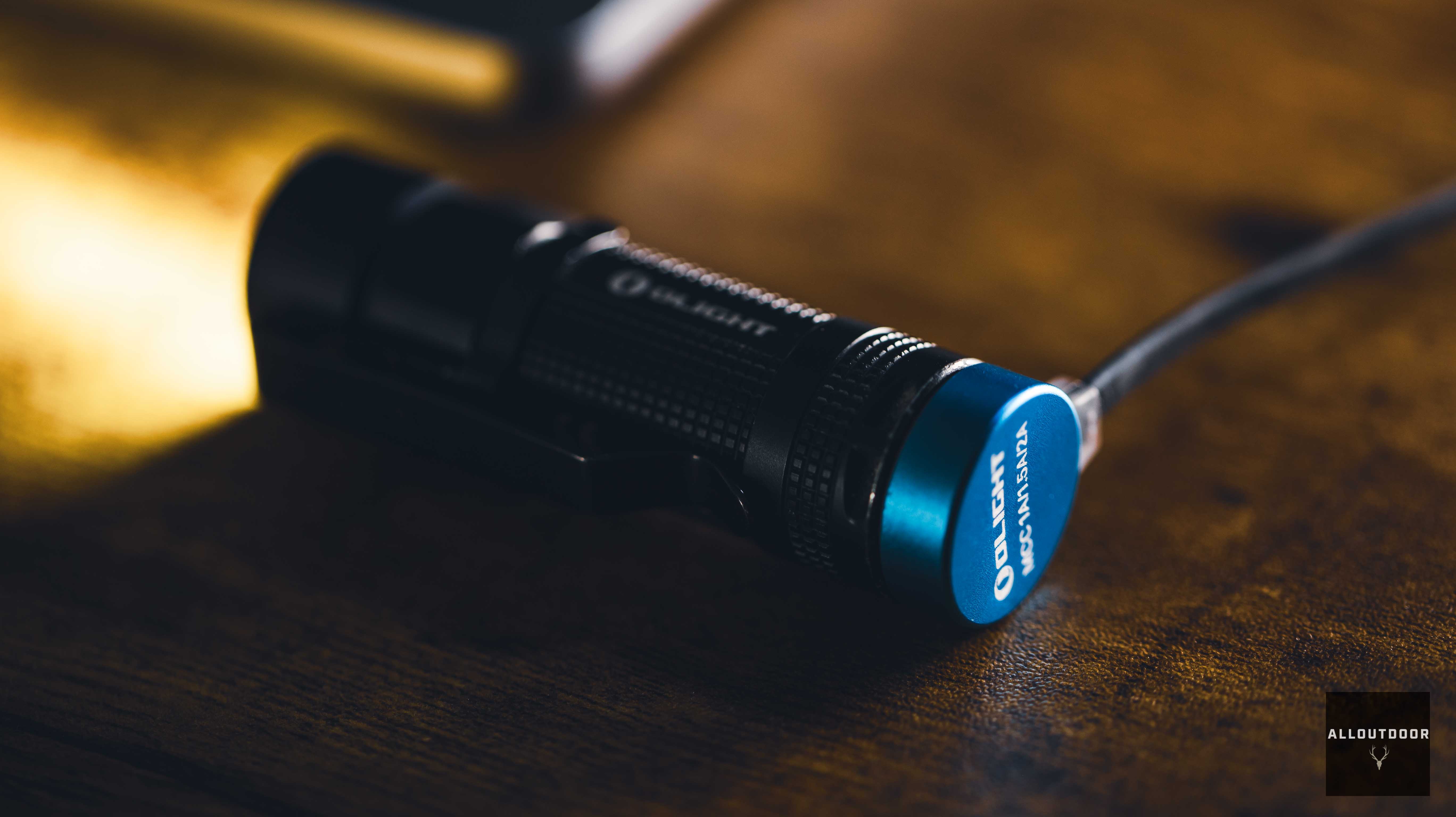 AllOutdoor Retrospective Review - Olight S1R Baton Flashlight