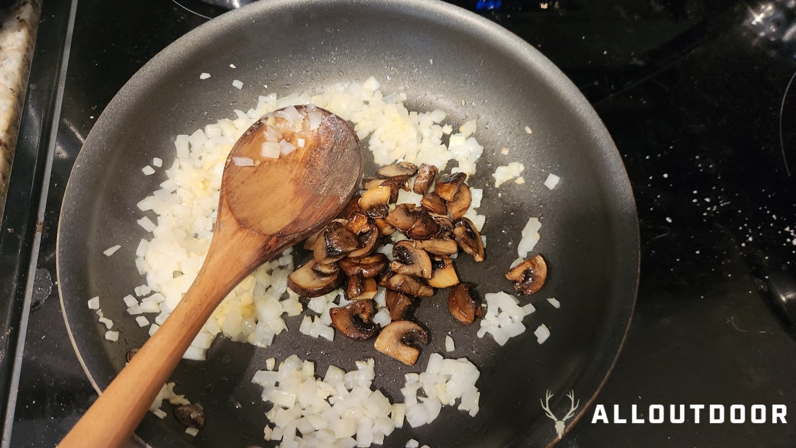 Cook Your Catch - Bay Scallop Scampi with Mushroom Risotto 