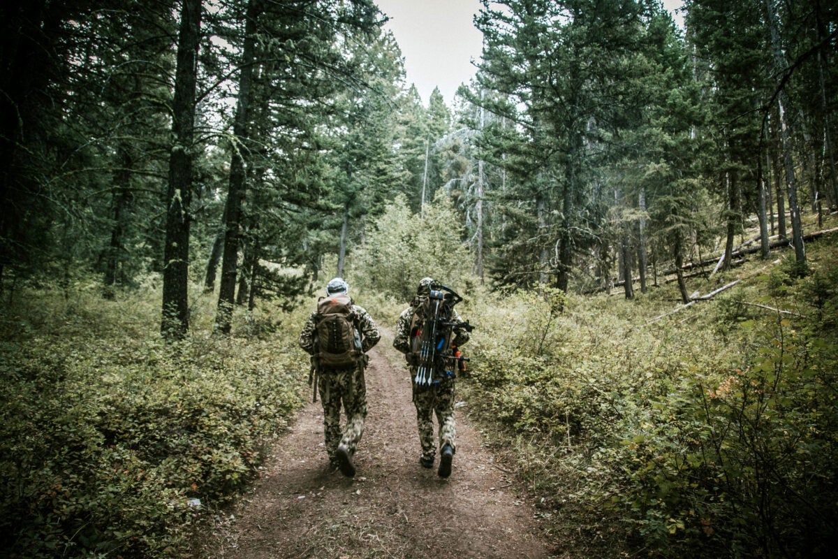 ALPS OutdoorZ Releases Jackets, Vests, and a Midway USA Blind Chair