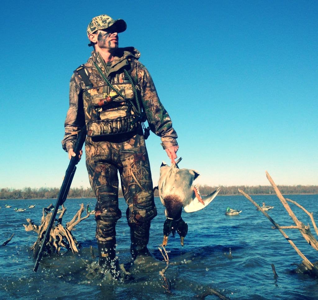 12 Gauge vs 20 Gauge: Which to Use for Duck & Goose Hunting?